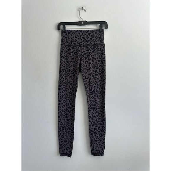 Athleta Leopard Elation Ultra High Rise Tight Leggings 7/8 Ankle Gray/Black XS - Picture 3 of 9